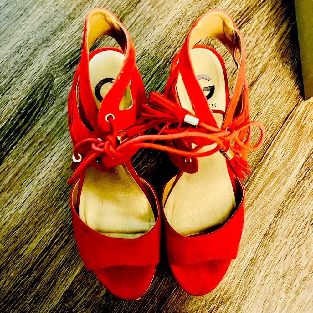 Used Guess Wedge Size 8